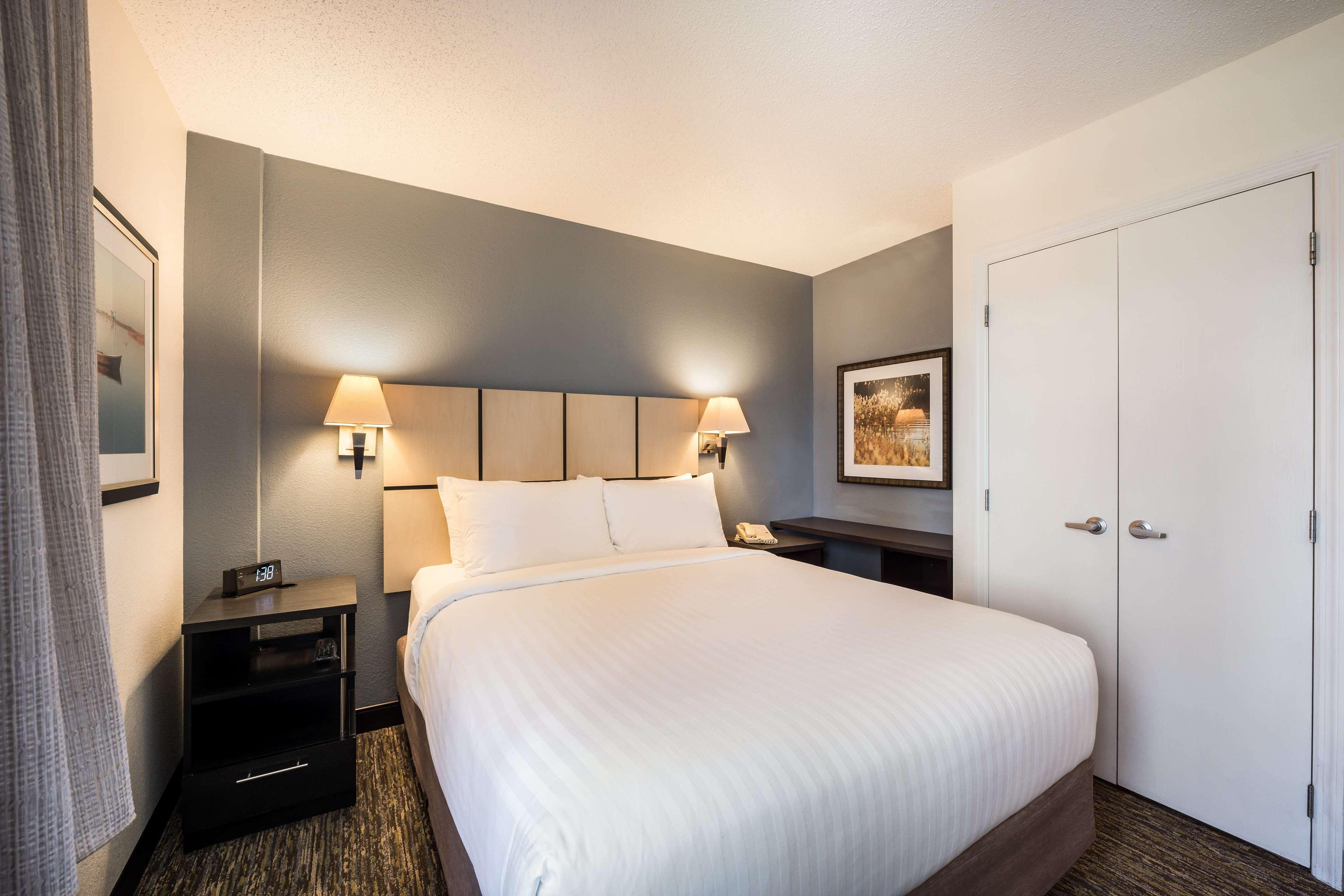 Sonesta Simply Suites Албукерке Екстериор снимка